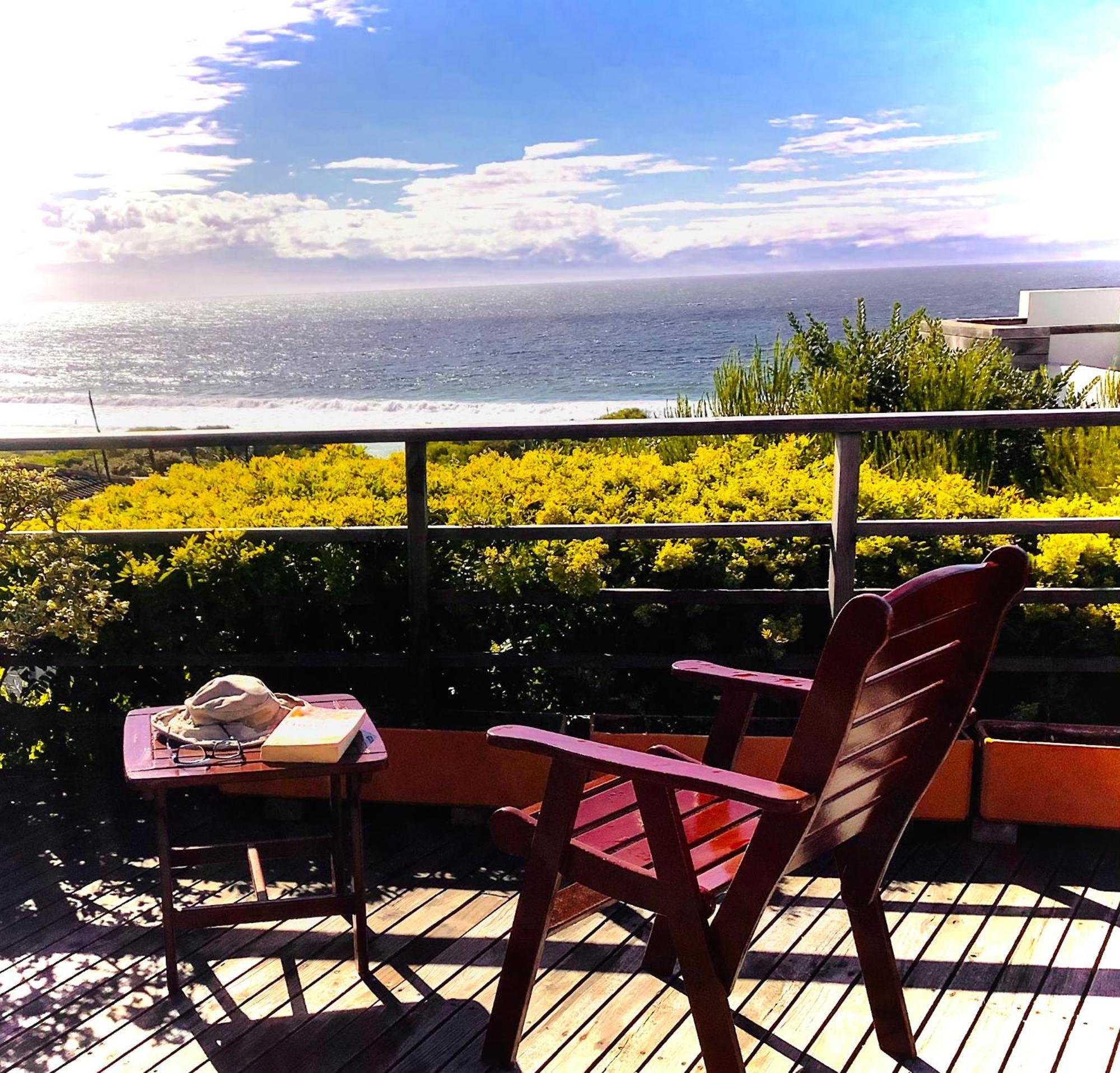 פלטנברג ביי Dolphins' Playground Beachfront B&B מראה חיצוני תמונה